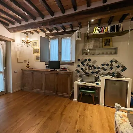 Apartment La Piccola Fattoria Nella Campagna Umbra Badiola (Perugia)