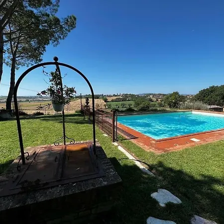 La Piccola Fattoria Nella Campagna Umbra Badiola (Perugia)