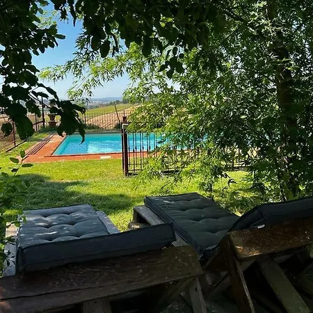 La Piccola Fattoria Nella Campagna Umbra Appartamento *